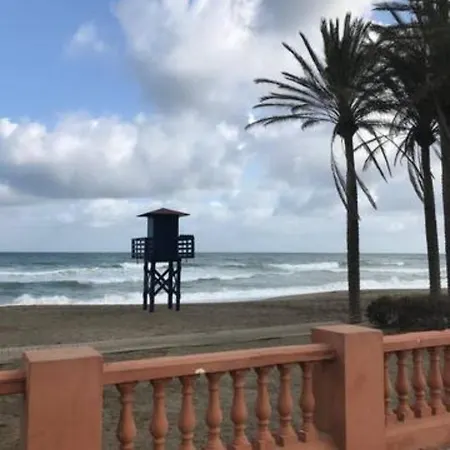 Pueblo Del Parque Avec Belle Terrasse *