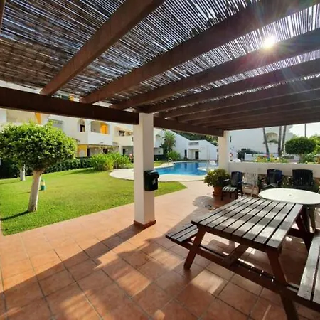 Pueblo Del Parque Avec Belle Terrasse Benalmádena